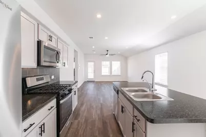 24314 Pebble Crescent Lane, Spring, TX 77373 - Photo 11