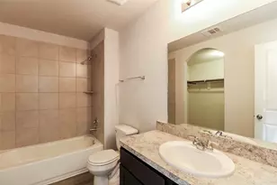 2528 Shad Dr, Conroe, TX 77384 - Photo 9