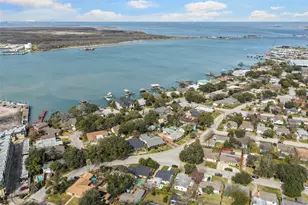 113 Tarpon Ave, Galveston, TX 77550 - Photo 19