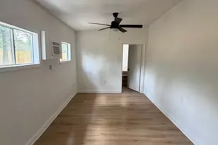 326 E 1st St, Deer Park, TX 77536 - Photo 3