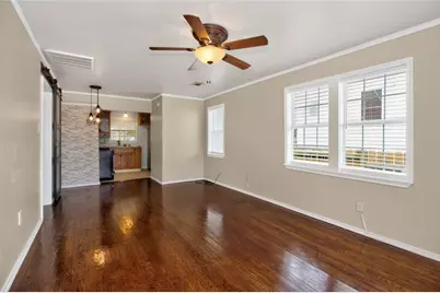 2916 Avenue M, Galveston, TX 77550 - Photo 3