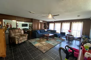 2801 6th Ave N, Texas City, TX 77590 - Photo 17