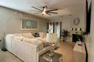 6611 Morningsage Ln, Houston, TX 77088 - Photo 13