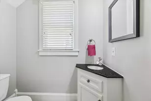 1315 W 22nd St, Houston, TX 77008 - Photo 11