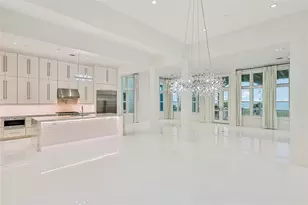 2425 E Seaside Dr, Galveston, TX 77550 - Photo 7