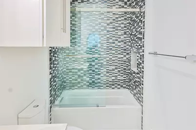 2425 E Seaside Drive, Galveston, TX 77550 - Photo 23