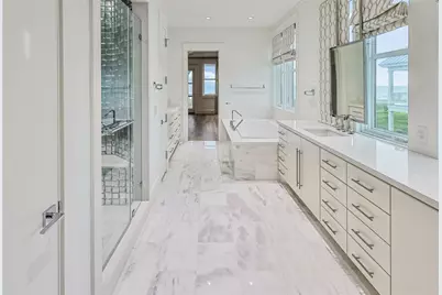 2425 E Seaside Drive, Galveston, TX 77550 - Photo 21