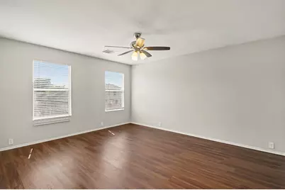835 N Grand Plains Drive, Houston, TX 77090 - Photo 17
