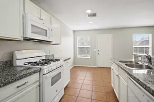 835 N Grand Plains Dr, Houston, TX 77090 - Photo 7