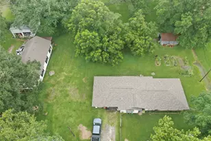 6131 Hwy 146, Dayton, TX 77535 - Photo 13
