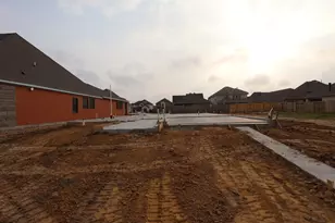 12323 Hackberry Dr, Baytown, TX 77523 - Photo 5