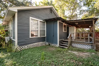 201 S Cleveland Street, Dayton, TX 77535 - Photo 15