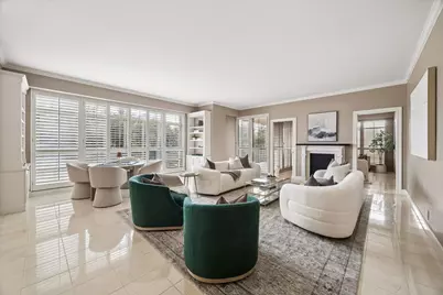 1100 Uptown Park Boulevard #23, Houston, TX 77056 - Photo 5