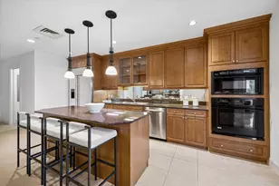 1100 Uptown Park Blvd, Houston, TX 77056 - Photo 11