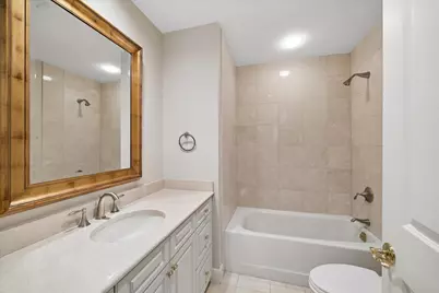 1100 Uptown Park Boulevard #23, Houston, TX 77056 - Photo 17