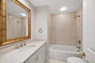 1100 Uptown Park Blvd, Houston, TX 77056 - Photo 17