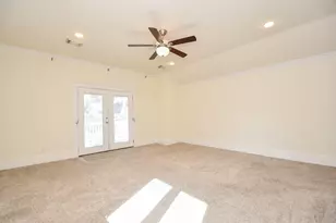 4625 Pineridge St, Houston, TX 77009 - Photo 25