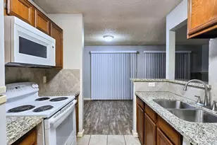 8389 Sands Point Dr, Houston, TX 77036 - Photo 5