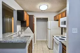 8389 Sands Point Dr, Houston, TX 77036 - Photo 3