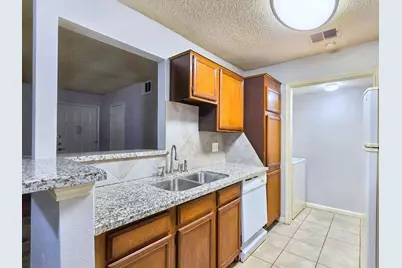 8389 Sands Point Drive, Houston, TX 77036 - Photo 3