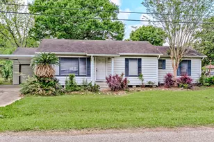 1504 Ave K, Nederland, TX 77627 - Photo 3