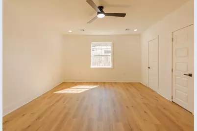 6802 Eastwood Street, Houston, TX 77021 - Photo 7