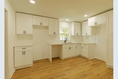 6802 Eastwood Street, Houston, TX 77021 - Photo 9