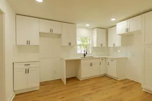 6802 Eastwood St, Houston, TX 77021 - Photo 9