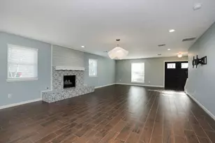 11014 Wickersham Ln, Houston, TX 77042 - Photo 9