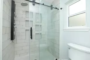 11014 Wickersham Ln, Houston, TX 77042 - Photo 25