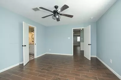 11014 Wickersham Lane, Houston, TX 77042 - Photo 27