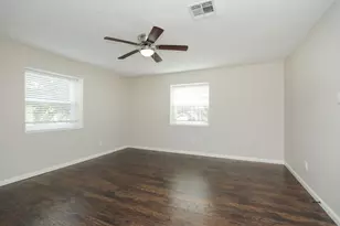 11014 Wickersham Ln, Houston, TX 77042 - Photo 29