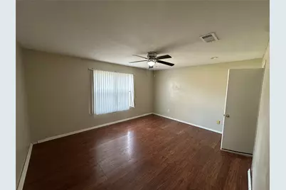 6814 Cheshire Park Road, Houston, TX 77088 - Photo 9