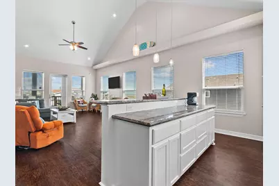 1922 Blue Water Highway, Surfside Beach, TX 77541 - Photo 17