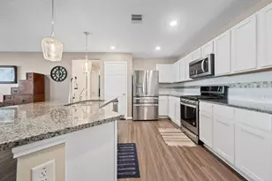 12559 New Castle Park Ln, Houston, TX 77044 - Photo 7