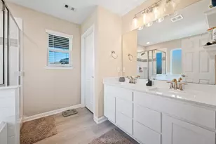 12559 New Castle Park Ln, Houston, TX 77044 - Photo 13