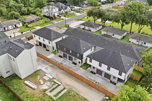 5032 Mallow St, Houston, TX 77033 - Photo 23