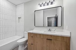 5032 Mallow St, Houston, TX 77033 - Photo 17