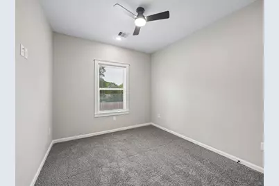 5032 Mallow St #A B, Houston, TX 77033 - Photo 15