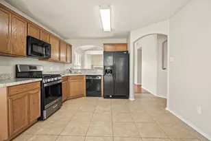 23 N Golden Oak Dr, Texas City, TX 77591 - Photo 5