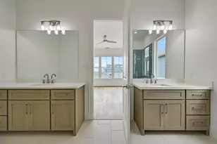 1627 Bay Pointe Dr, Galveston, TX 77554 - Photo 33