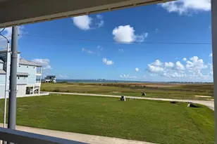 1627 Bay Pointe Dr, Galveston, TX 77554 - Photo 1