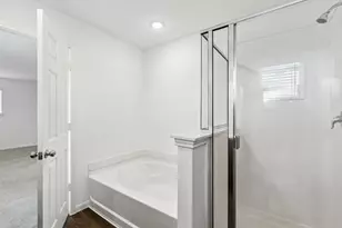 7329 Madison Cmns Ln, Houston, TX 77075 - Photo 11