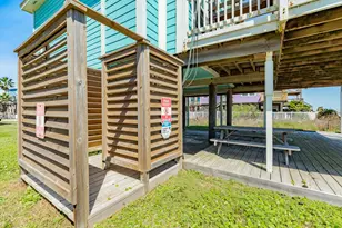 11215 Bernice Dr, Galveston, TX 77554 - Photo 21