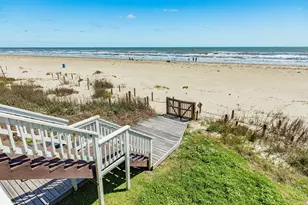11215 Bernice Dr, Galveston, TX 77554 - Photo 17
