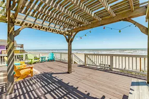 11215 Bernice Dr, Galveston, TX 77554 - Photo 15