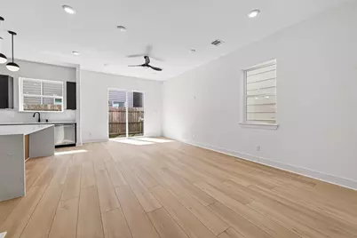 971 Highland Light Lane, Houston, TX 77091 - Photo 5