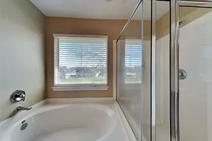 13118 Peppergate Ln, Houston, TX 77044 - Photo 11