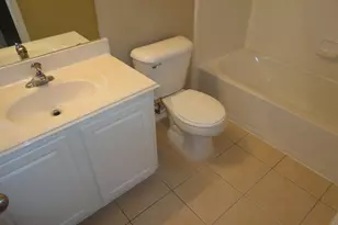 13118 Peppergate Ln, Houston, TX 77044 - Photo 9