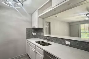 1311 Antoine Dr, Houston, TX 77055 - Photo 9